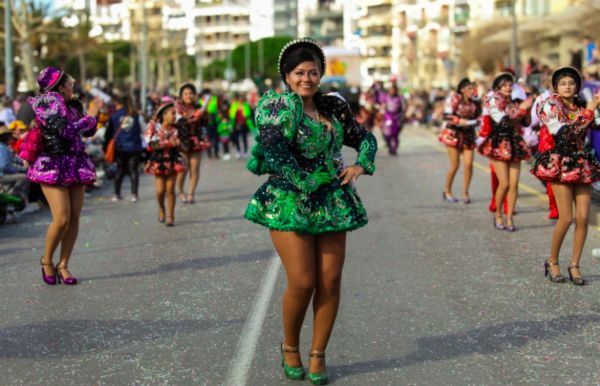 La vida és un Carnaval