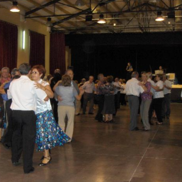 Ball amb Joan Siques Duet - A càrrec de la SUF | Roses Cultura