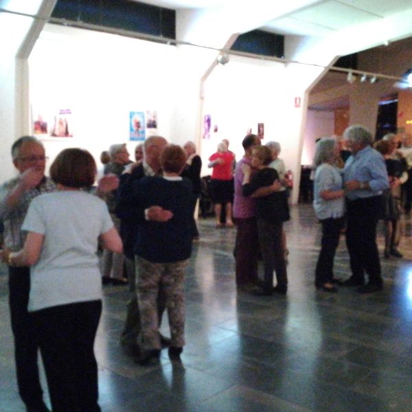 Ball amb Xavi de Roses - A la SUF | Roses Cultura