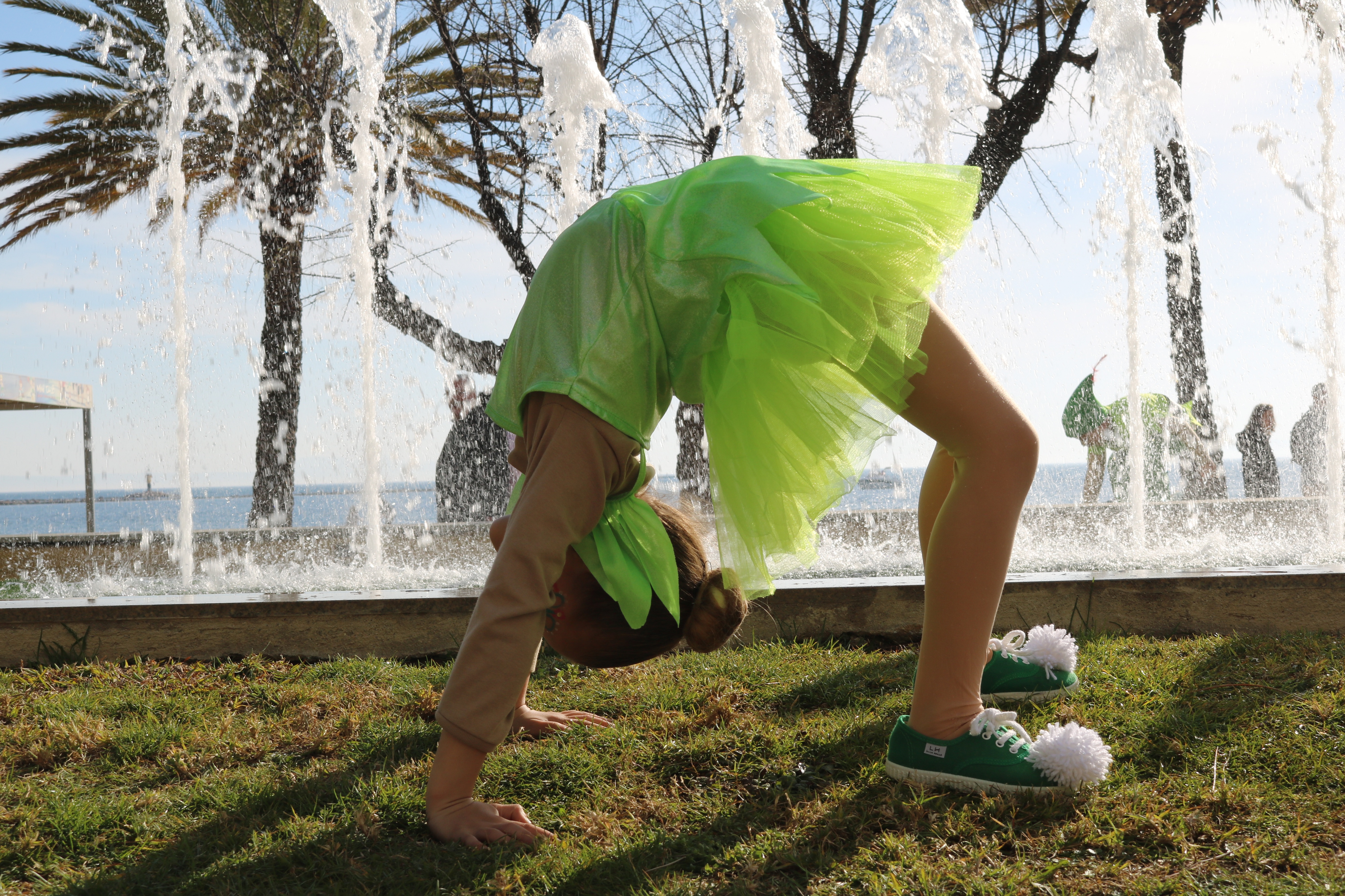 MIRAT DES D'UNA ALTRA POSTURA