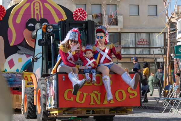 TOTA LA FAMILIA AL CARNAVAL